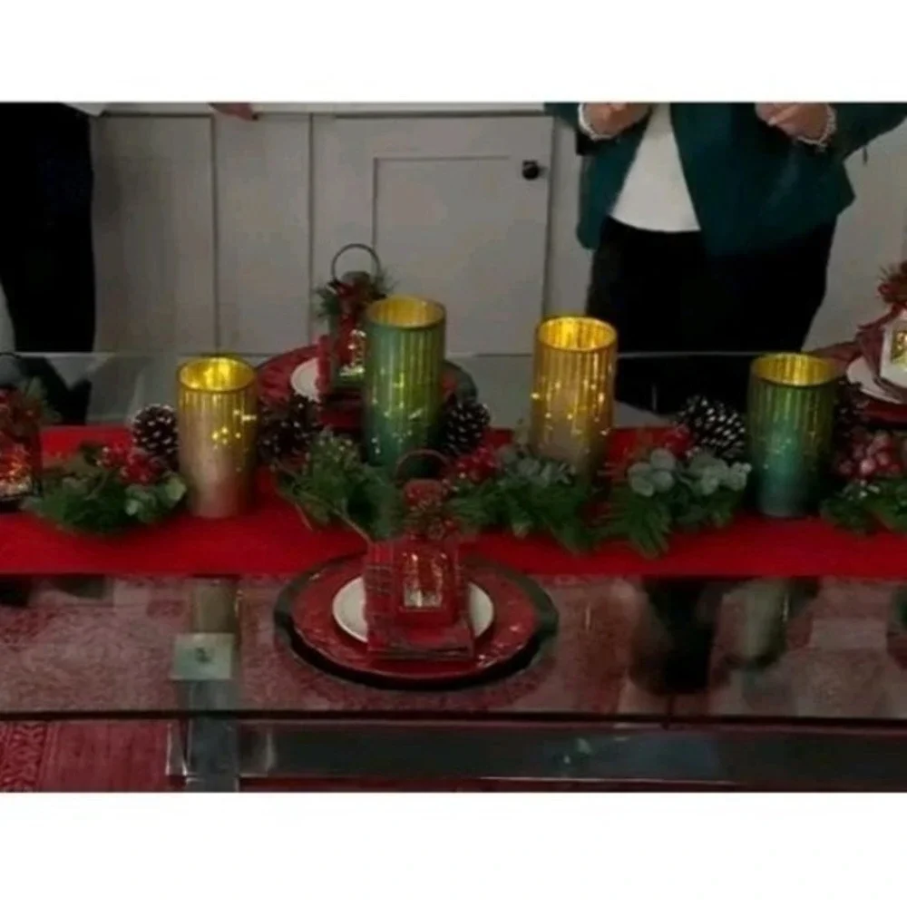 Valerie Parr Hill 4' Berry, Pine & Eucalyptus‎ Garland Christmas Decor Winter